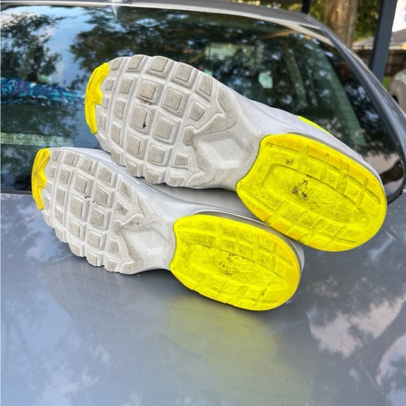 Nike - Picture 5 of 5